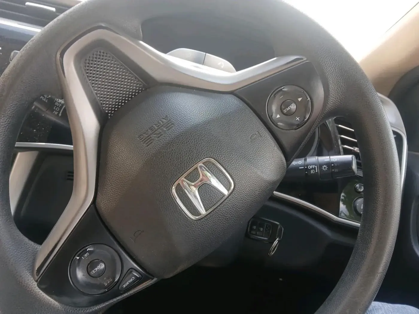 2016 Honda City 1.5L I-DTEC V, Diesel, Manual, 1,54,329 km, interior