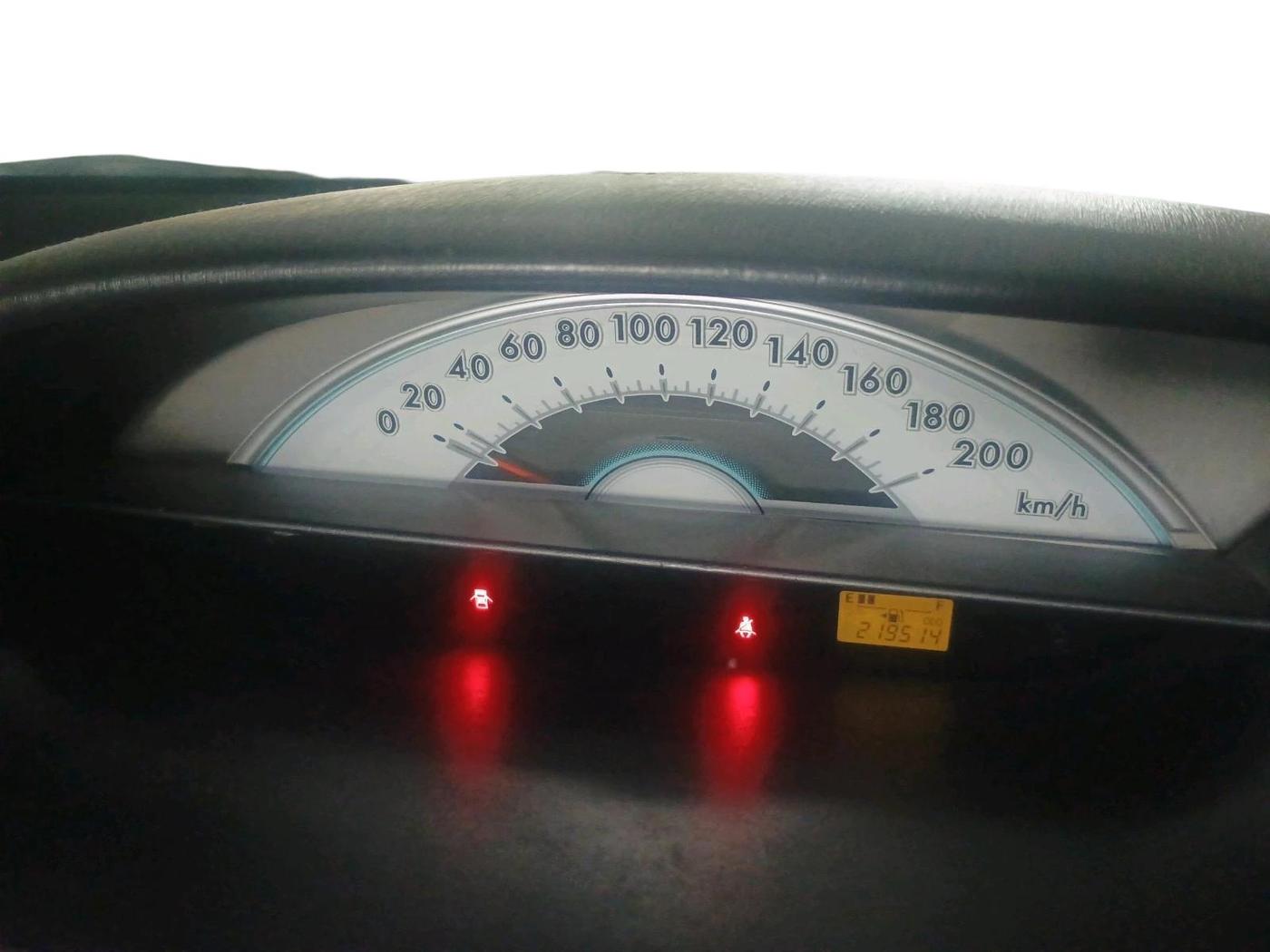 2011 Toyota Etios GD, Diesel, Manual, 2,19,514 km, interior
