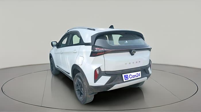 2024 Tata NEXON CREATIVE + AMT 1.5 DIESEL, Diesel, Automatic, 92,271 km, exterior