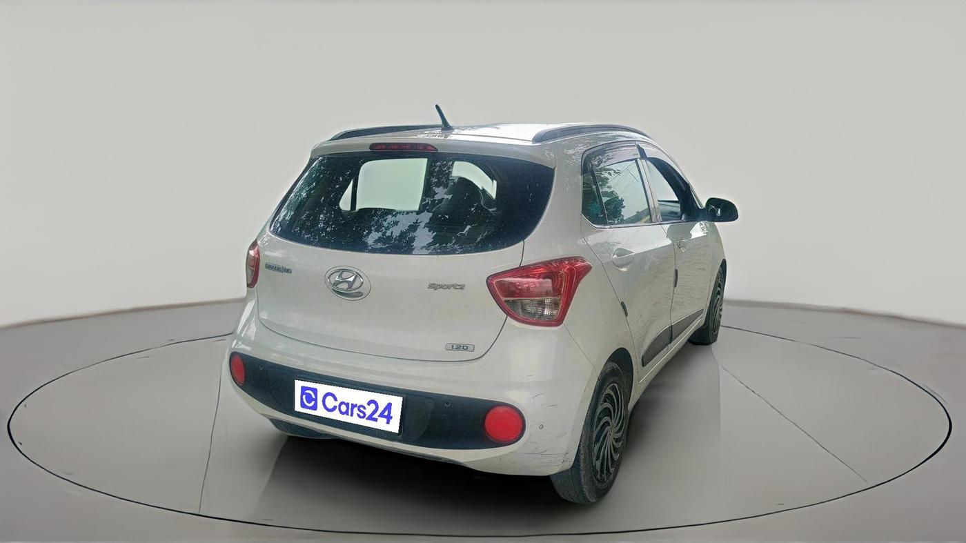 2017 Hyundai Grand i10 SPORTZ (O) 1.2 U2 CRDI, Diesel, Manual, 1,46,075 km, exterior
