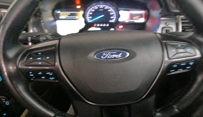 2019 Ford Endeavour TITANIUM PLUS 3.2 4X4 AT SUNROOF, Diesel, Automatic, 1,25,916 km, interior