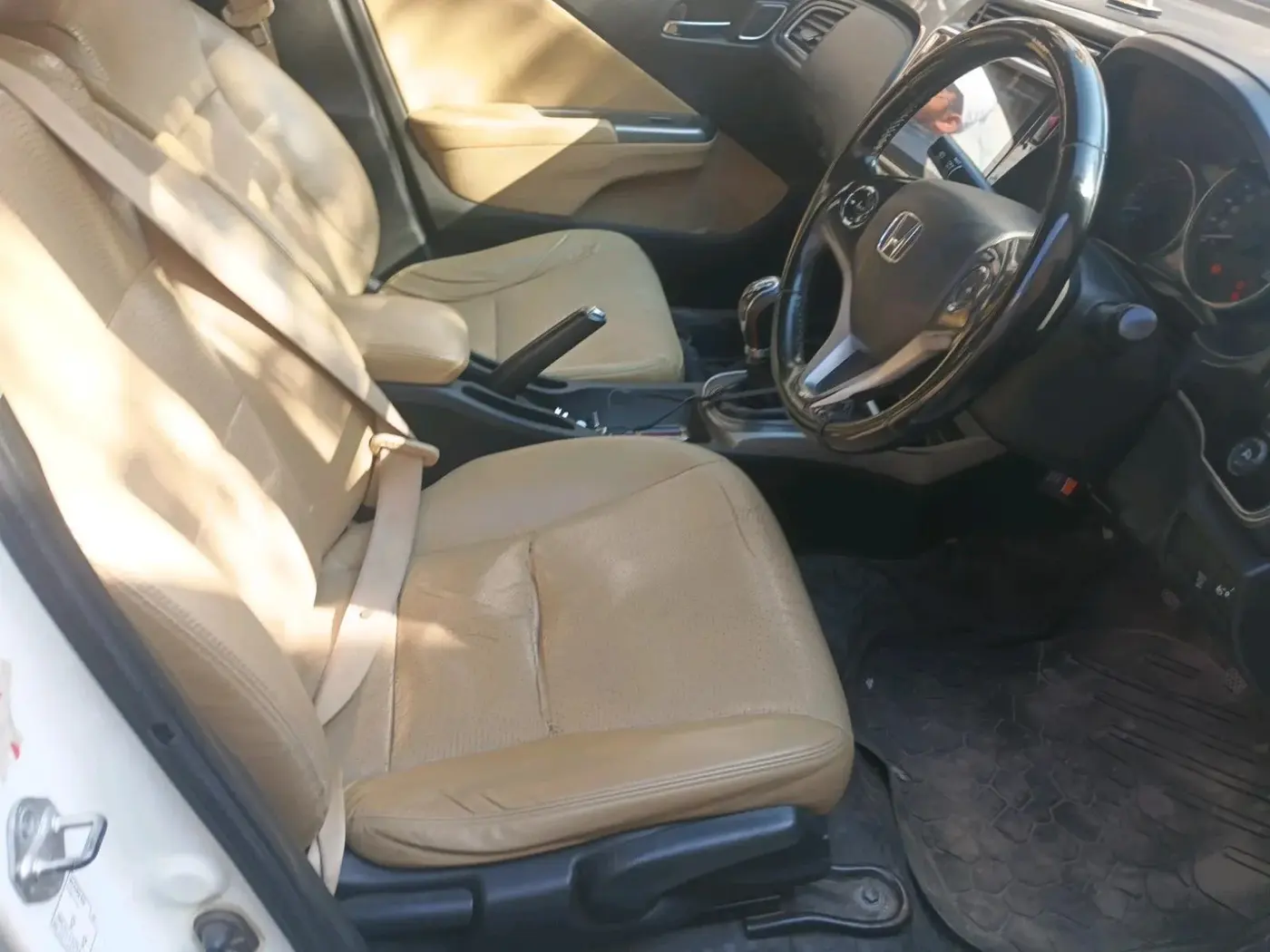2018 Honda City 1.5L I-VTEC VX, CNG, Manual, 1,05,500 km, interior