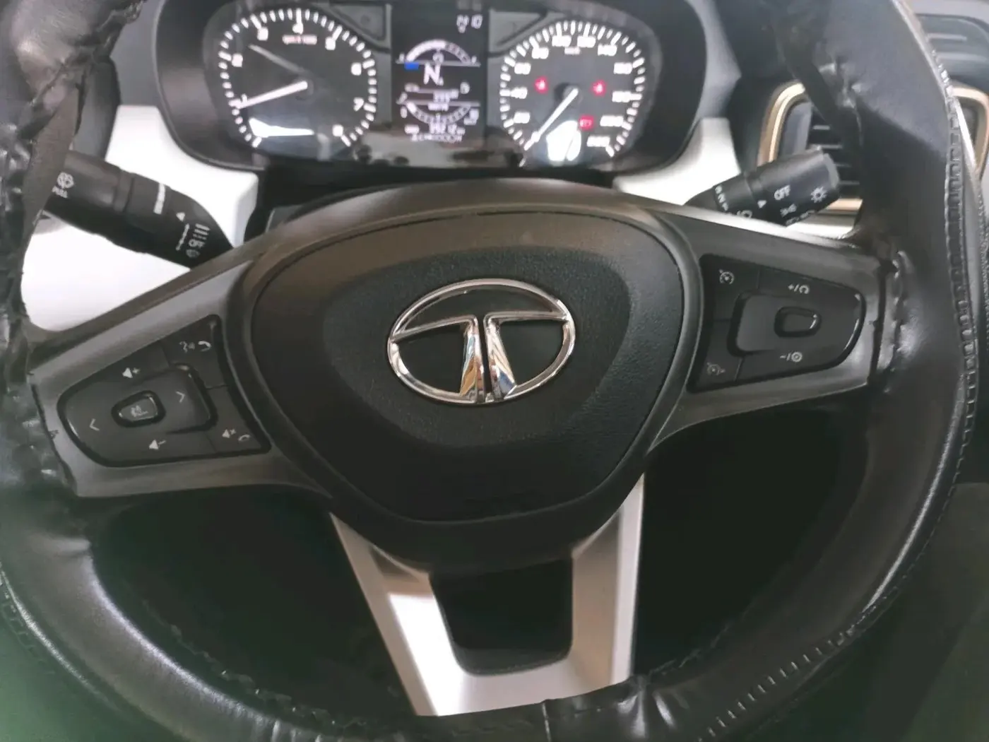 2022 Tata PUNCH ACCOMPLISHED AMT, Petrol, Automatic, 39,212 km, interior