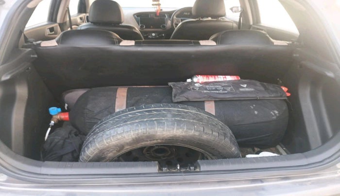 2019 Hyundai Elite i20 MAGNA PLUS 1.2, CNG, Manual, 82,967 km, exterior