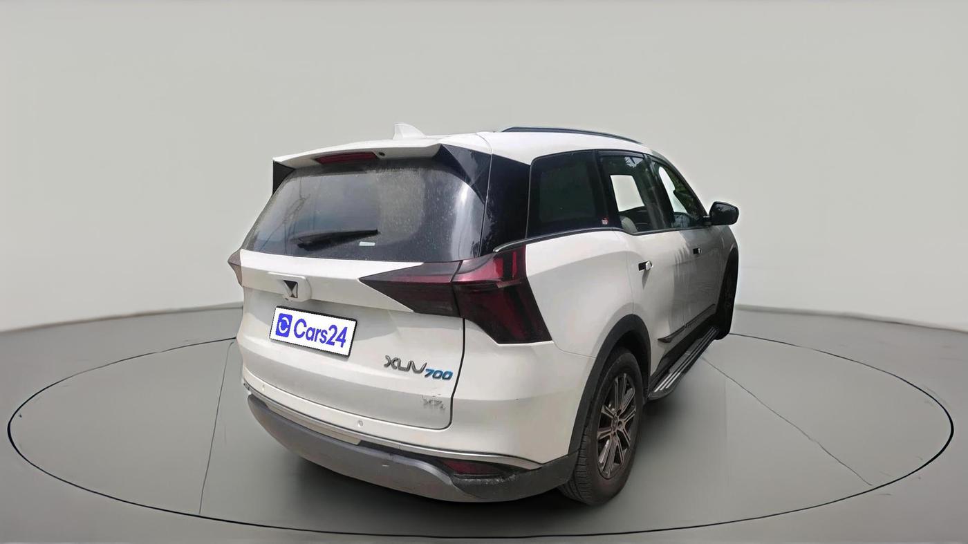 2023 Mahindra XUV700 AX 7 LUXURY D AWD AT 7 STR, Diesel, Automatic, 78,784 km, exterior