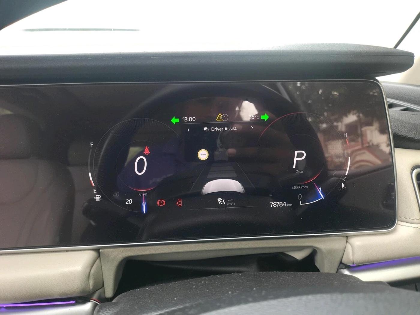 2023 Mahindra XUV700 AX 7 LUXURY D AWD AT 7 STR, Diesel, Automatic, 78,784 km, interior