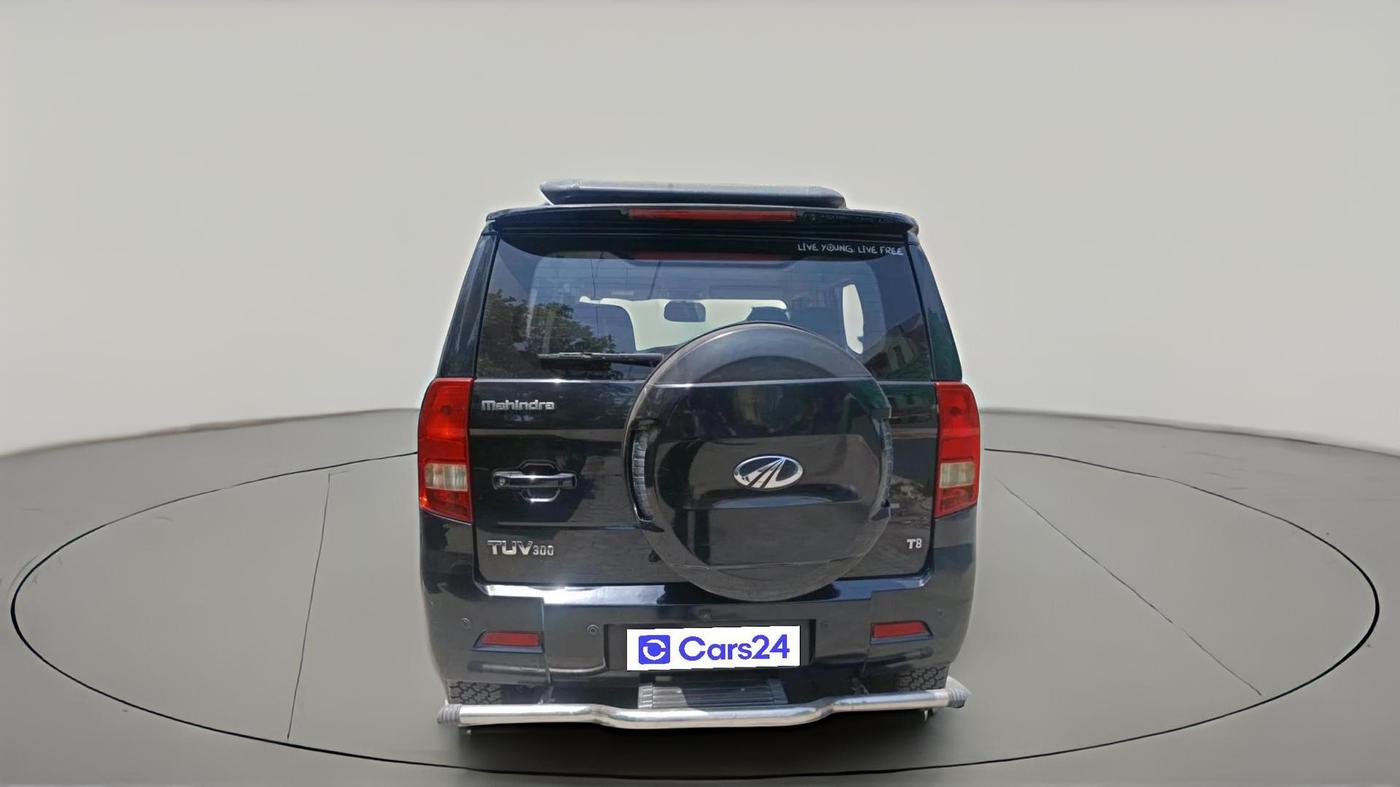 2016 Mahindra TUV300 T8, Diesel, Manual, 1,88,537 km, exterior