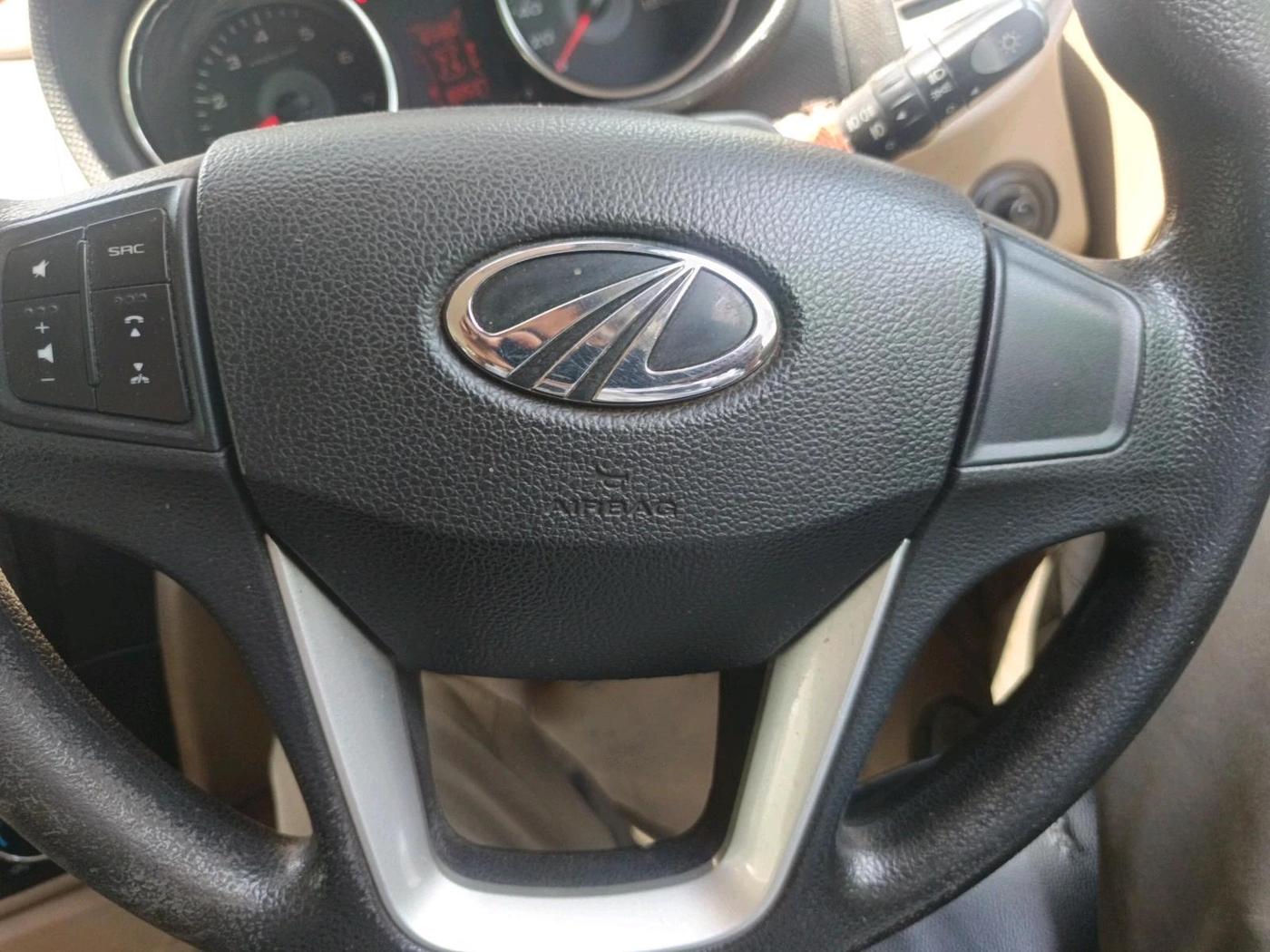 2016 Mahindra TUV300 T8, Diesel, Manual, 1,88,537 km, interior