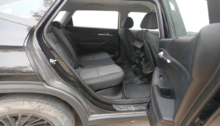 2024 KIA SELTOS  HTK 1.5 PETROL MT, Petrol, Manual, 38,885 km, interior