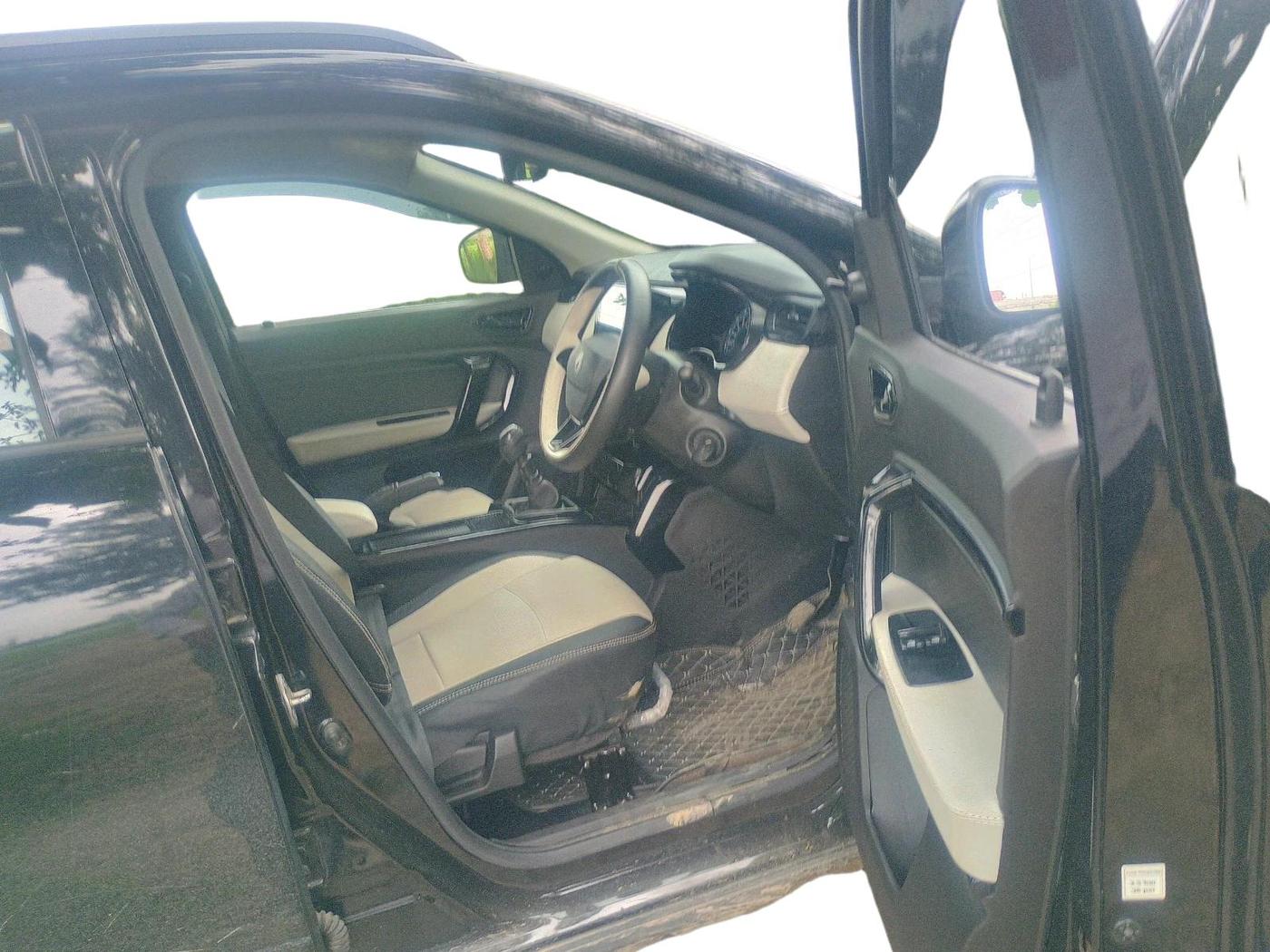 2025 Renault Kiger Authentic MT, Petrol, Manual, 9,424 km, interior