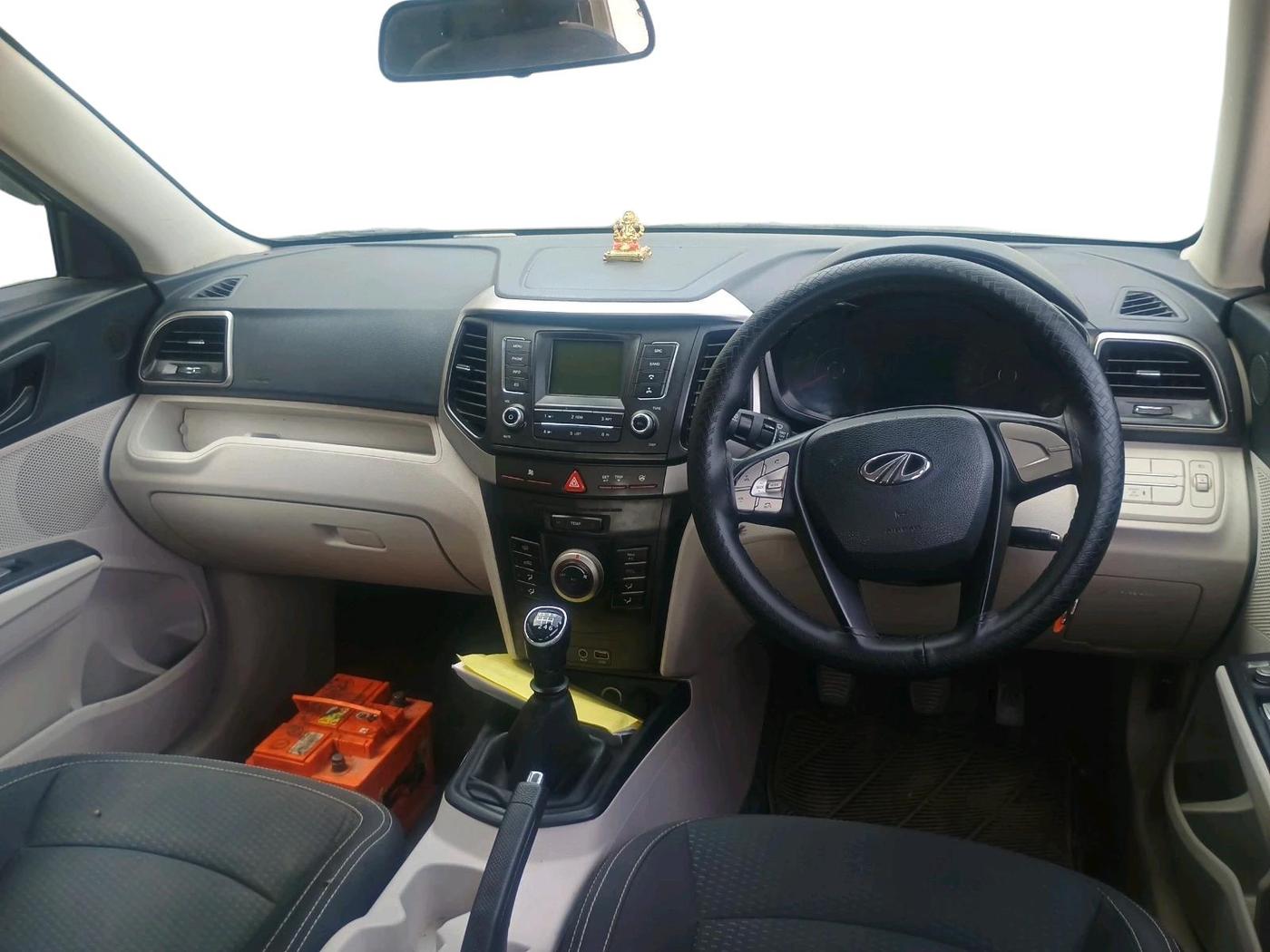 2020 Mahindra XUV300 W6 1.5 Diesel, Diesel, Manual, 51,677 km, interior