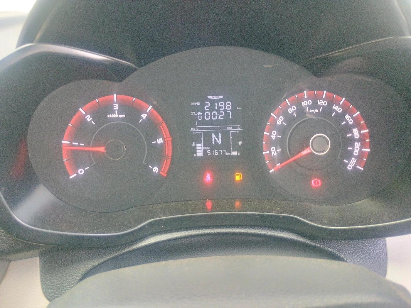 2020 Mahindra XUV300 W6 1.5 Diesel, Diesel, Manual, 51,677 km, interior