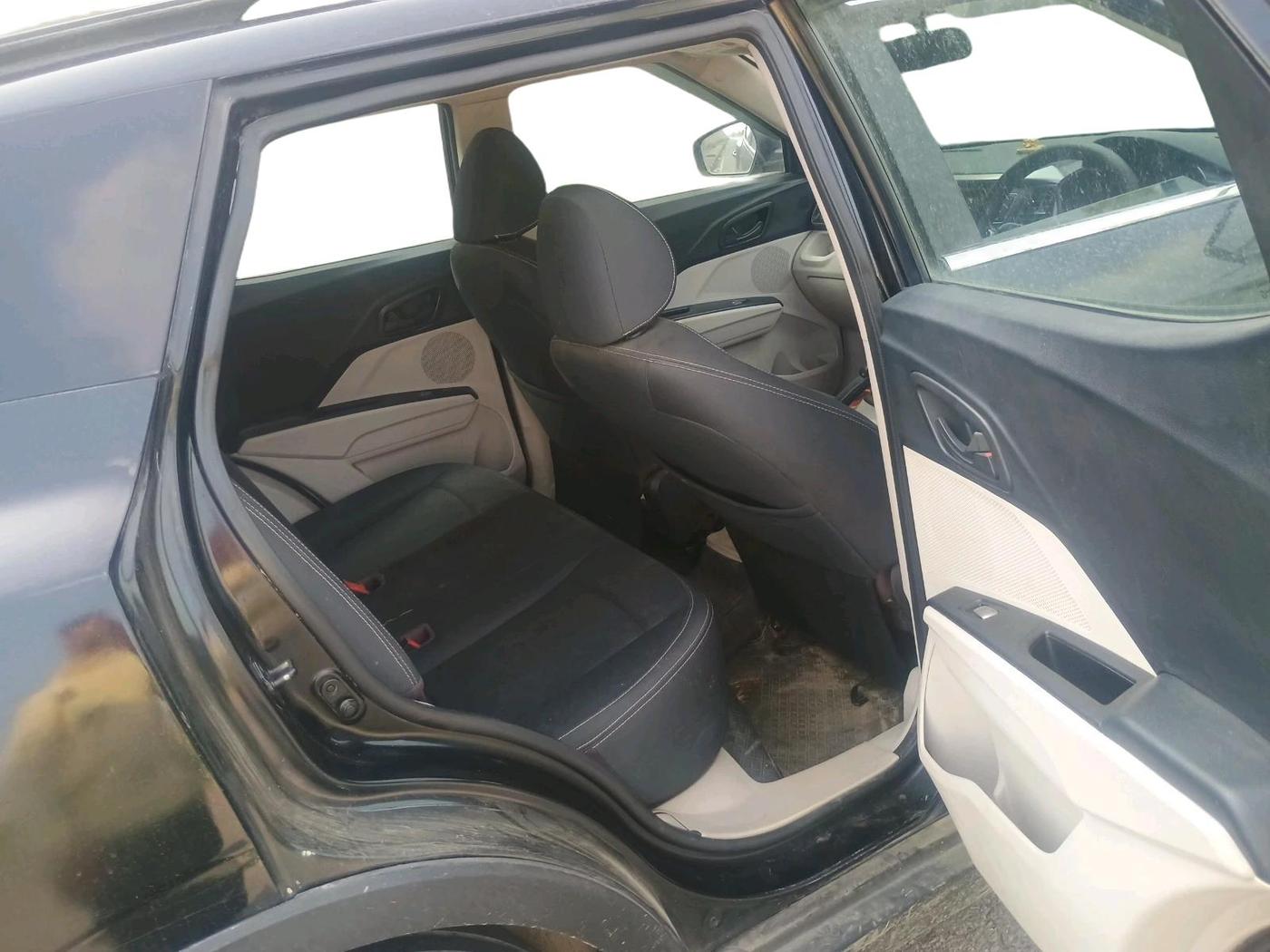 2020 Mahindra XUV300 W6 1.5 Diesel, Diesel, Manual, 51,677 km, interior
