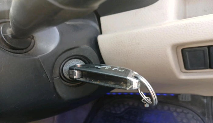 2014 Maruti Swift Dzire VDI, Diesel, Manual, 2,07,006 km, interior