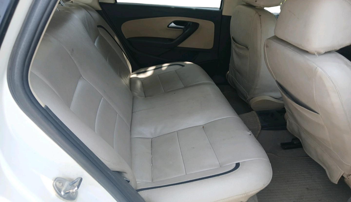 2015 Volkswagen Polo HIGHLINE1.5L, Diesel, Manual, 86,552 km, interior