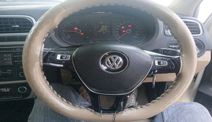 2015 Volkswagen Polo HIGHLINE1.5L, Diesel, Manual, 86,552 km, interior