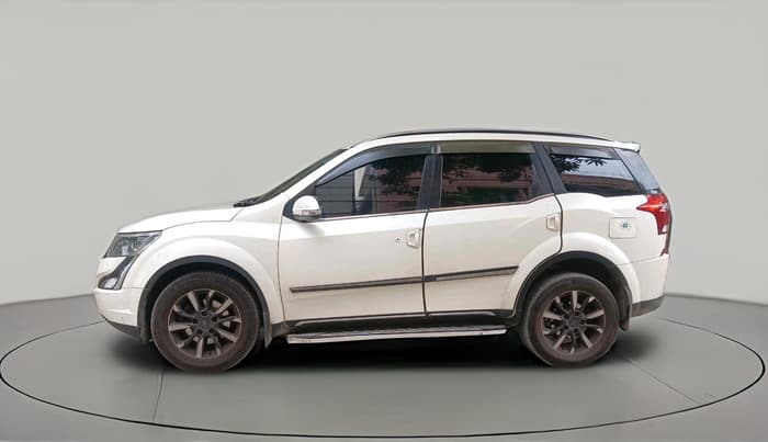 2018 Mahindra XUV500 W11, Diesel, Manual, 1,19,649 km, exterior