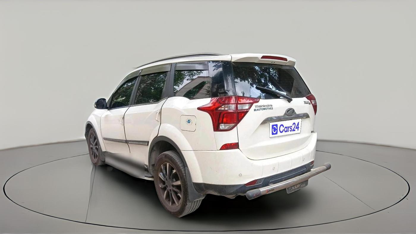 2018 Mahindra XUV500 W11, Diesel, Manual, 1,19,649 km, exterior