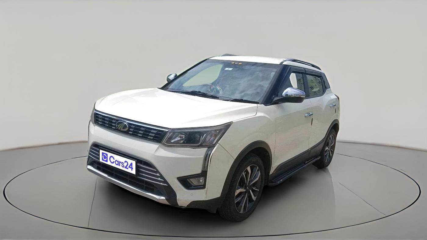 2019 Mahindra XUV300 W8 (O) 1.5 DIESEL, Diesel, Manual, 1,62,606 km, exterior