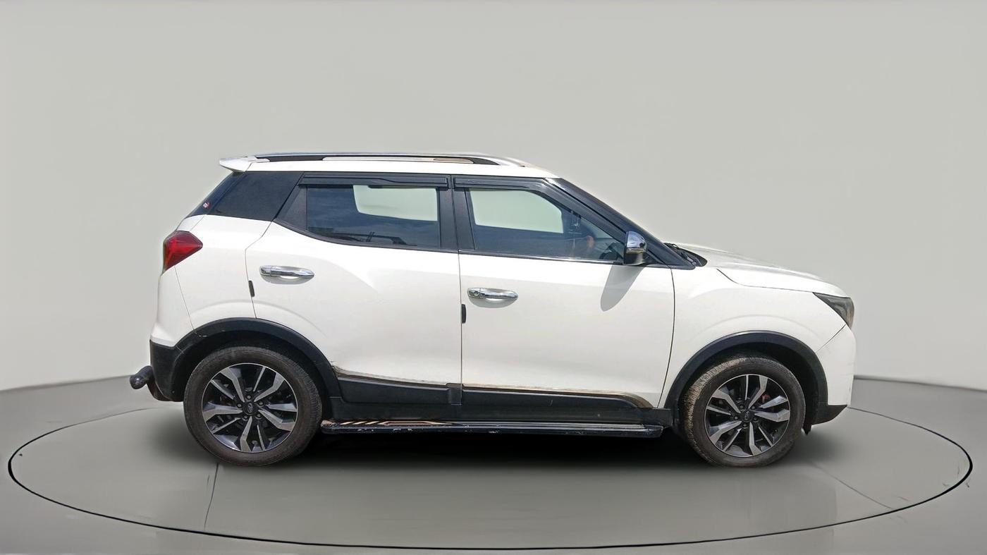 2019 Mahindra XUV300 W8 (O) 1.5 DIESEL, Diesel, Manual, 1,62,606 km, exterior