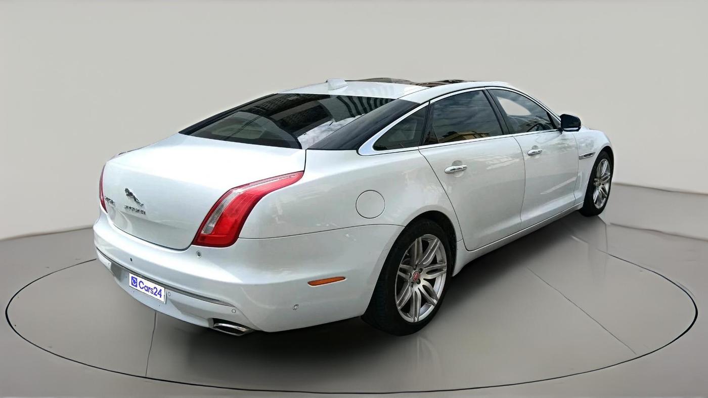2018 Jaguar XJ L 3.0 V 6 PORTFOLIO, Diesel, Automatic, 61,151 km, exterior