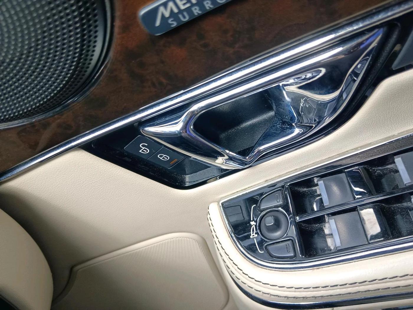 2018 Jaguar XJ L 3.0 V 6 PORTFOLIO, Diesel, Automatic, 61,151 km, interior