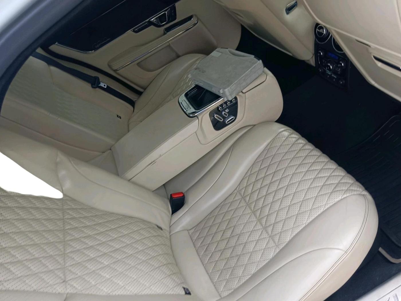 2018 Jaguar XJ L 3.0 V 6 PORTFOLIO, Diesel, Automatic, 61,151 km, interior