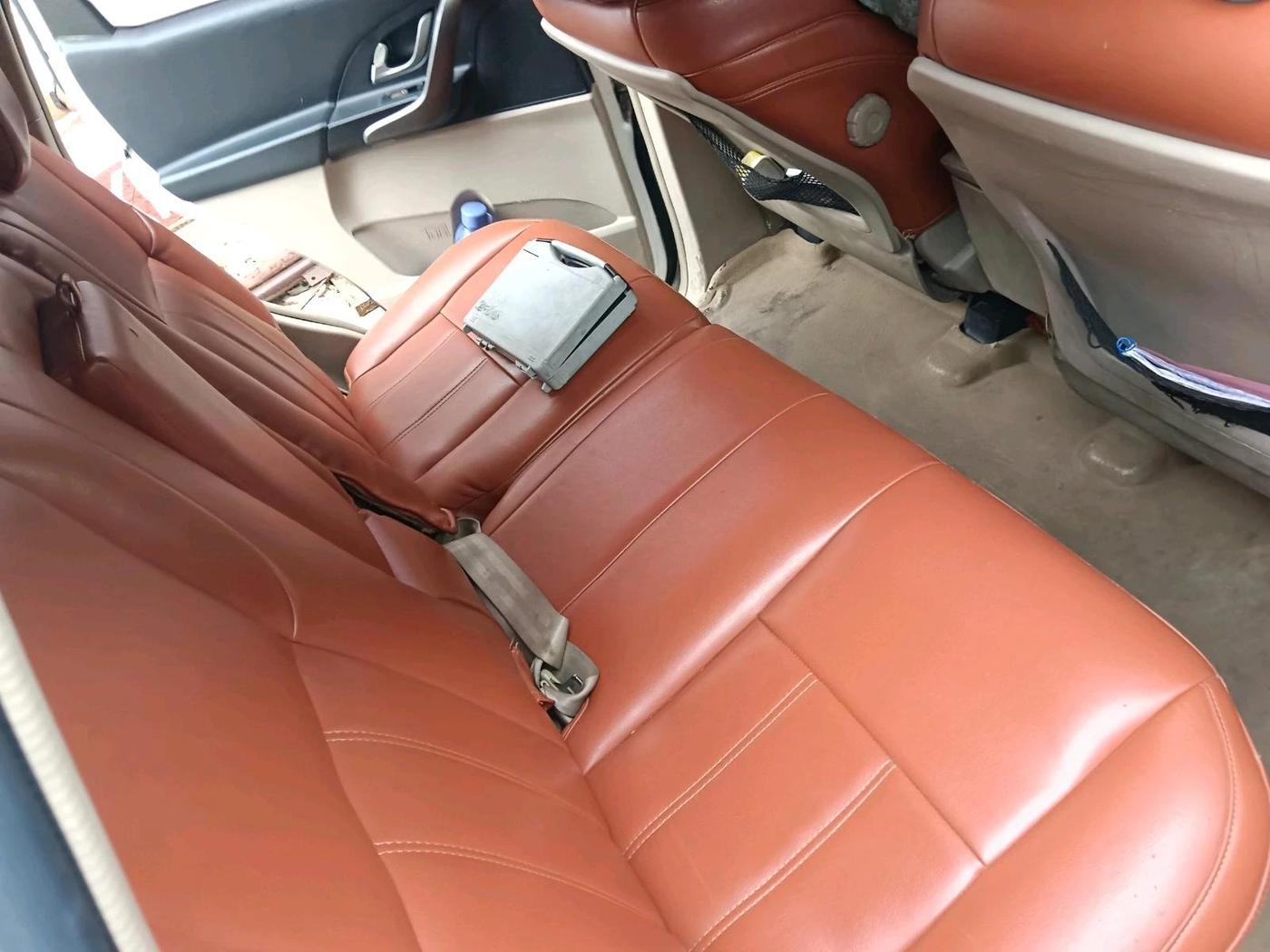 2016 Mahindra XUV500 W10 AT, Diesel, Automatic, 1,94,260 km, interior
