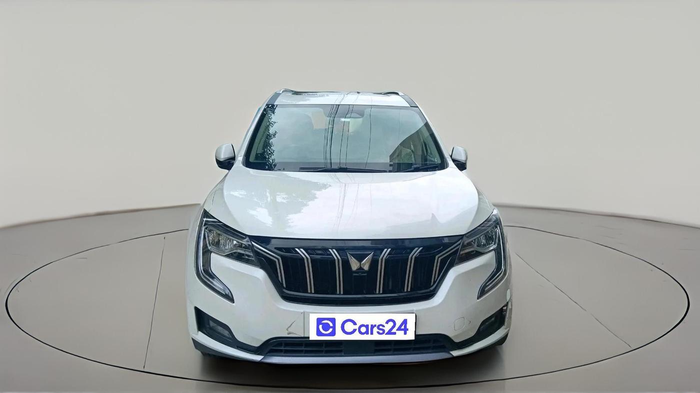 2023 Mahindra XUV700 AX 7 LUXURY D AT 7 STR, Diesel, Automatic, 67,726 km, exterior