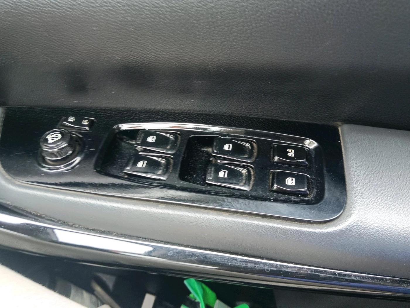 2023 Mahindra XUV700 AX 7 LUXURY D AT 7 STR, Diesel, Automatic, 67,726 km, interior