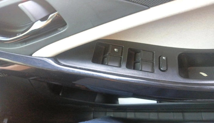 2025 Tata NEXON Creative Plus (PS) 1.2 Petrol Dual Tone, Petrol, Manual, 7,152 km, interior