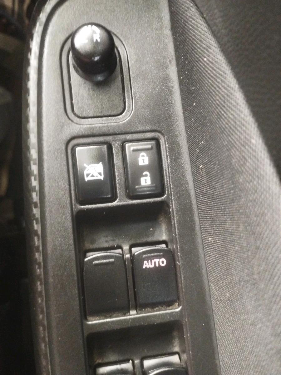 2023 Maruti Swift VXI, Petrol, Manual, 17,603 km, interior