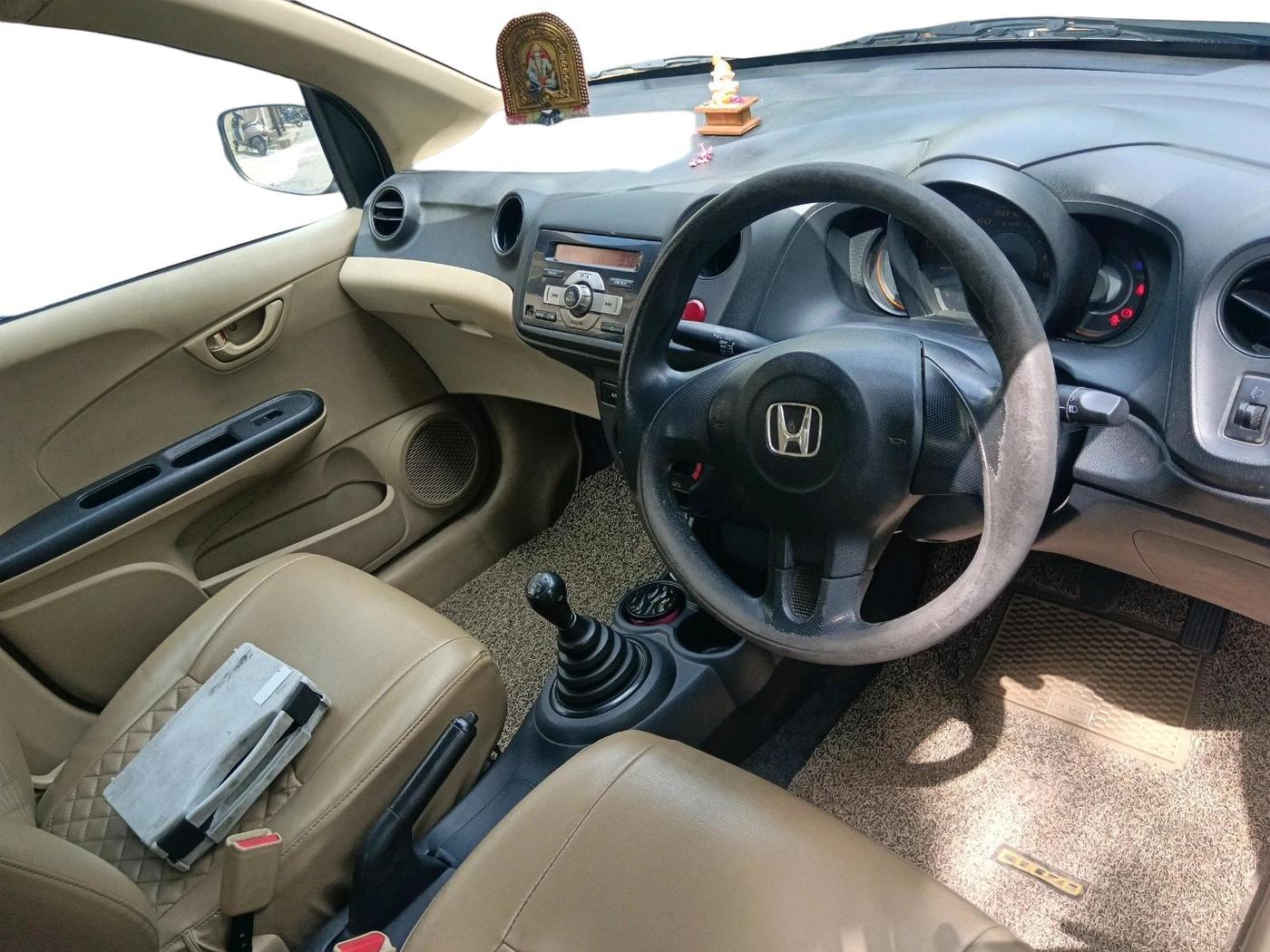 2015 Honda Amaze 1.2L I-VTEC E, Petrol, Manual, 1,82,497 km, interior
