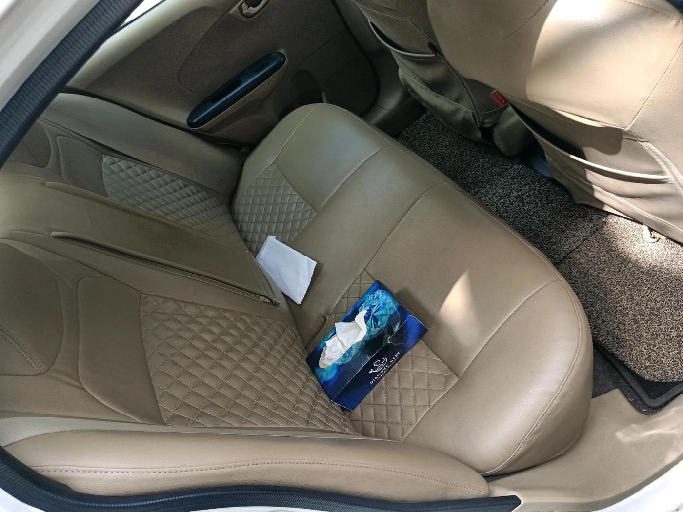 2015 Honda Amaze 1.2L I-VTEC E, Petrol, Manual, 1,82,497 km, interior