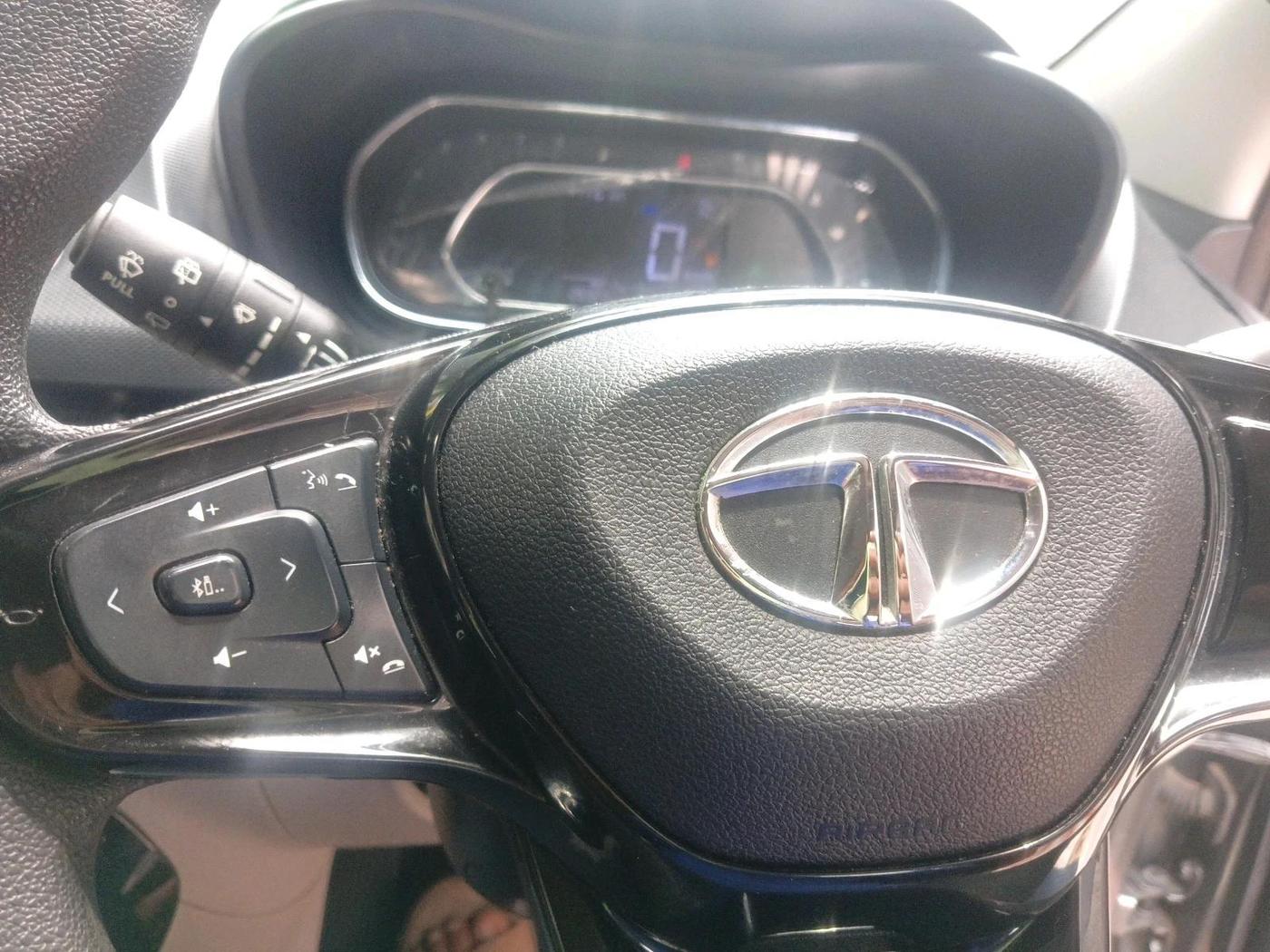 2021 Tata NEXON XZ PLUS PETROL, Petrol, Manual, 28,323 km, interior