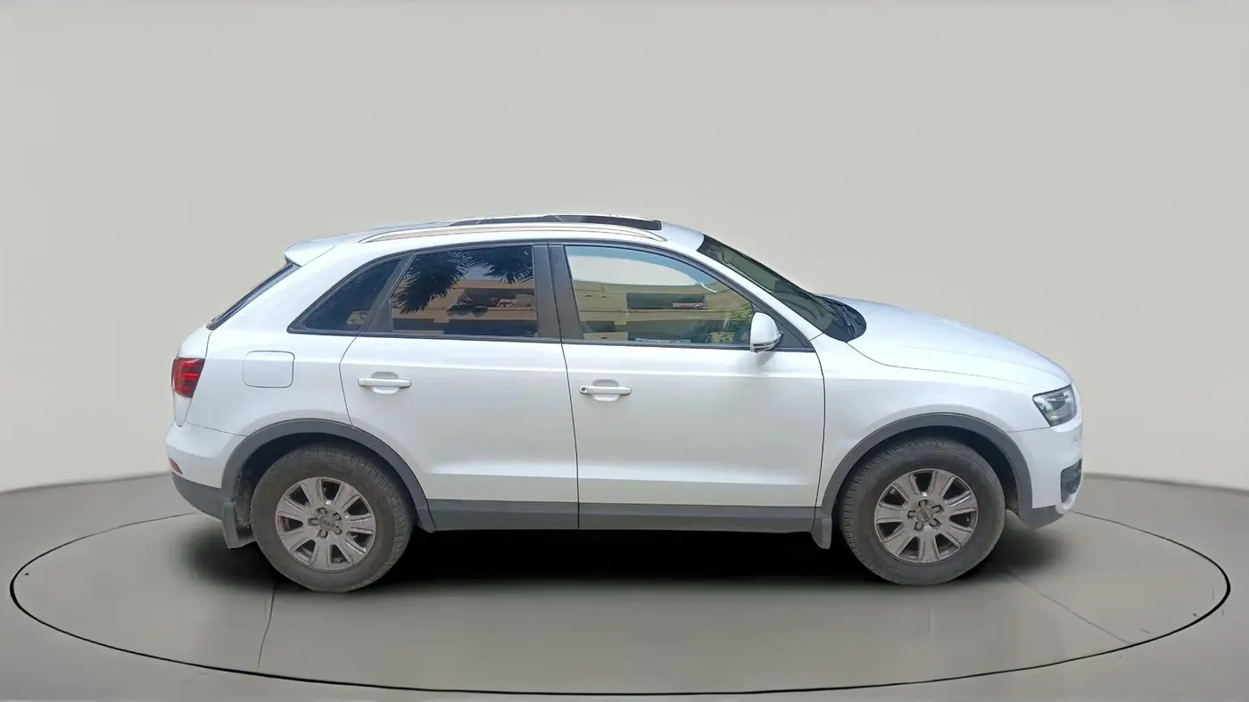 2015 Audi Q3 35 TDI Quattro, Diesel, Automatic, 93,681 km, exterior