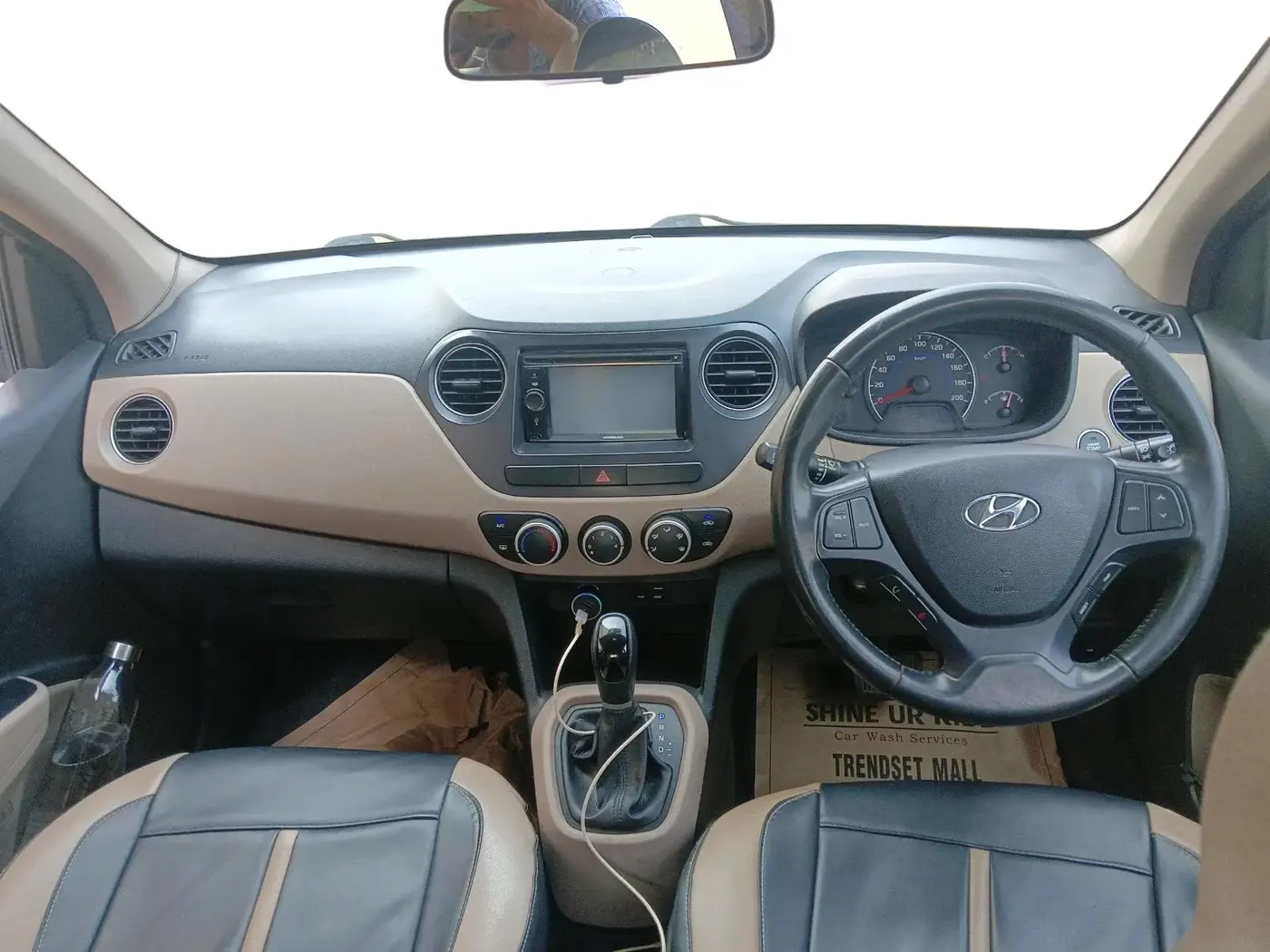 2016 Hyundai Grand i10 ASTA (O) AT 1.2 KAPPA VTVT, Petrol, Automatic, 58,516 km, interior