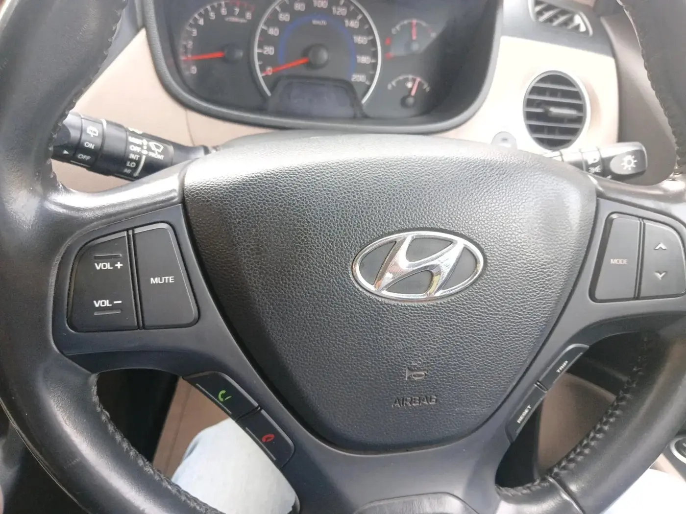 2016 Hyundai Grand i10 ASTA (O) AT 1.2 KAPPA VTVT, Petrol, Automatic, 58,516 km, interior