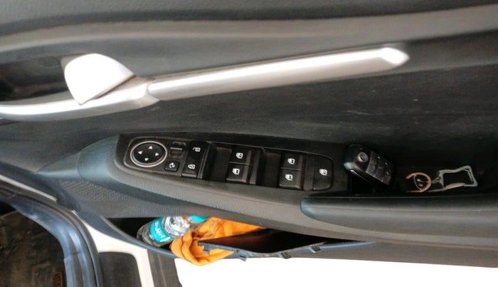 2022 KIA SELTOS HTK PLUS AT 1.5 DIESEL, Diesel, Automatic, 78,245 km, interior