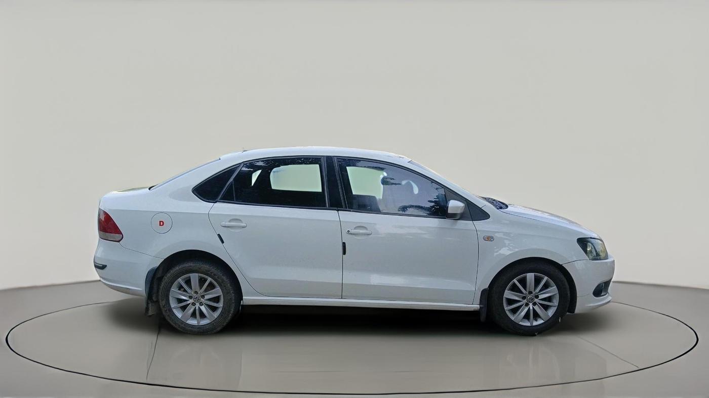 2013 Volkswagen Vento HIGHLINE DIESEL 1.6, Diesel, Manual, 1,29,134 km, exterior