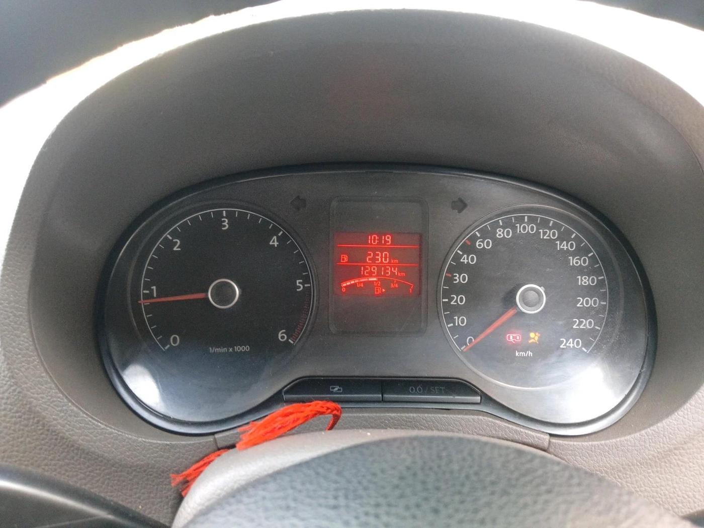 2013 Volkswagen Vento HIGHLINE DIESEL 1.6, Diesel, Manual, 1,29,134 km, interior