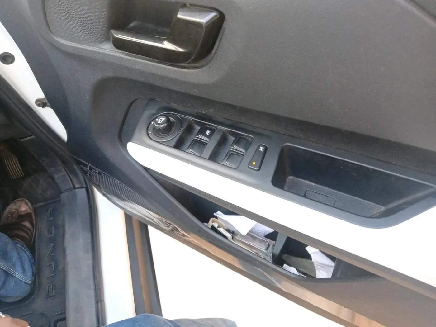 2024 Tata PUNCH Accomplished Plus, Petrol, Manual, 22,316 km, interior