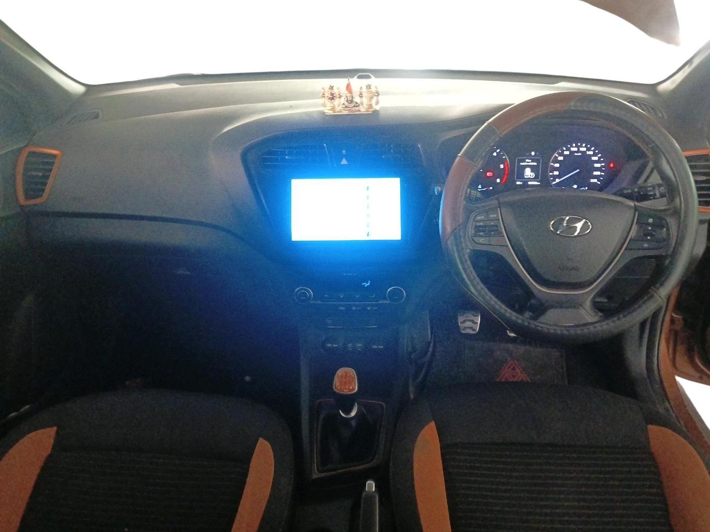 2017 Hyundai i20 Active 1.4 SX, Diesel, Manual, 92,333 km, interior
