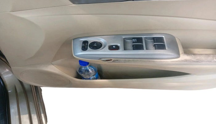 2011 Honda City 1.5L I-VTEC V MT, Petrol, Manual, 1,72,028 km, interior