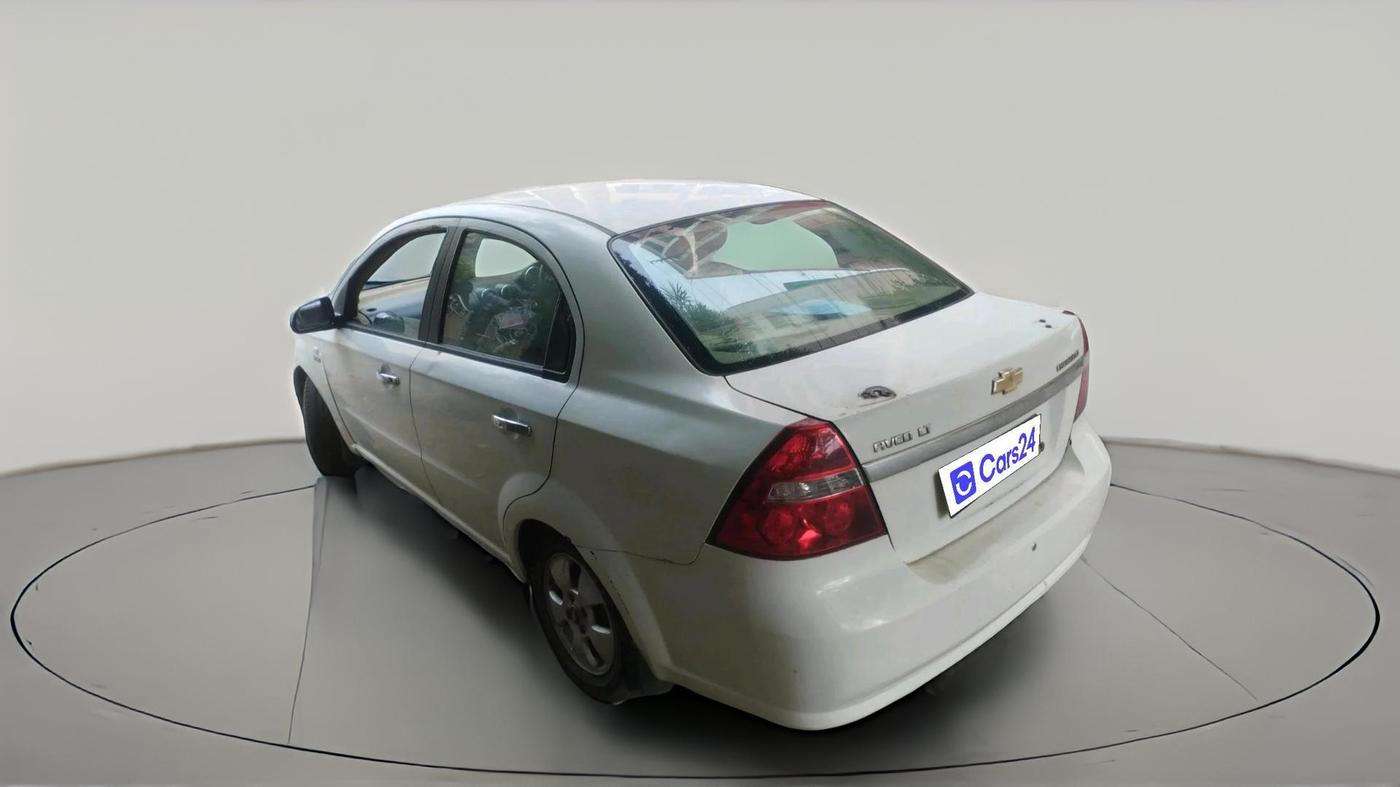 2012 Chevrolet Aveo LT 1.4, CNG, Manual, 1,30,957 km, exterior