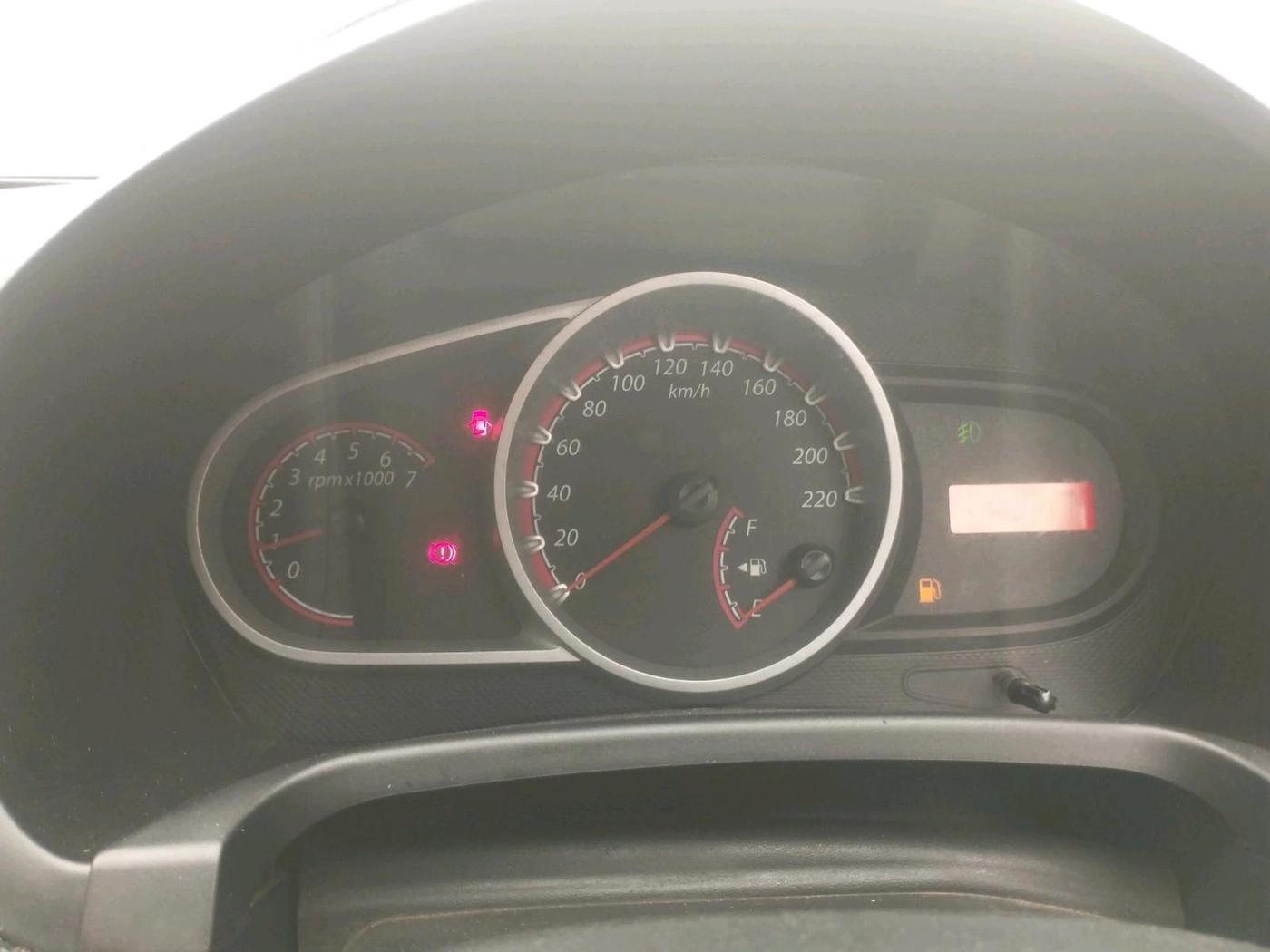 2014 Ford Figo ZXI 1.2 PETROL, Petrol, Manual, 72,984 km, interior