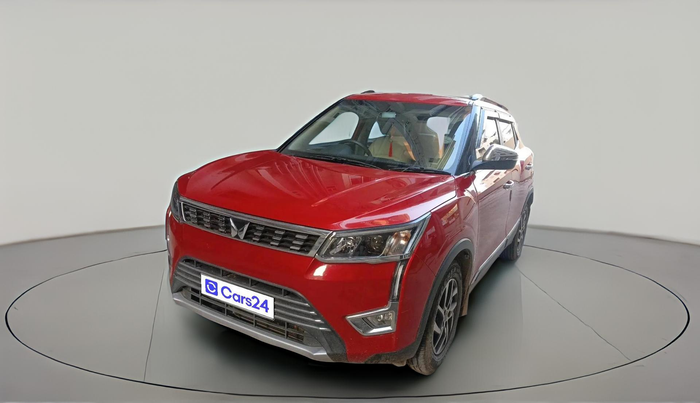 2022 Mahindra XUV300 W8 (O) 1.2 PETROL AMT, Petrol, Automatic, 35,158 km, exterior