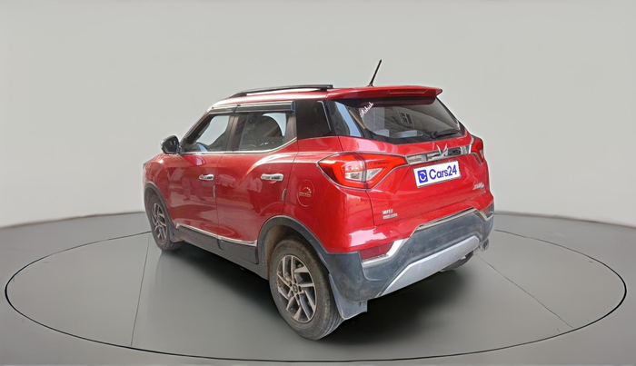 2022 Mahindra XUV300 W8 (O) 1.2 PETROL AMT, Petrol, Automatic, 35,158 km, exterior