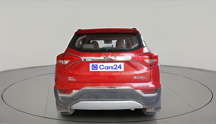 2022 Mahindra XUV300 W8 (O) 1.2 PETROL AMT, Petrol, Automatic, 35,158 km, exterior
