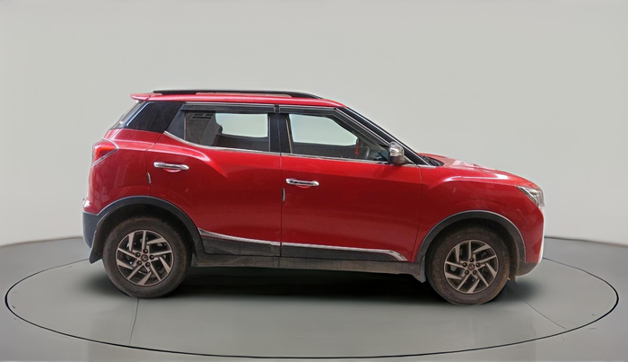 2022 Mahindra XUV300 W8 (O) 1.2 PETROL AMT, Petrol, Automatic, 35,158 km, exterior
